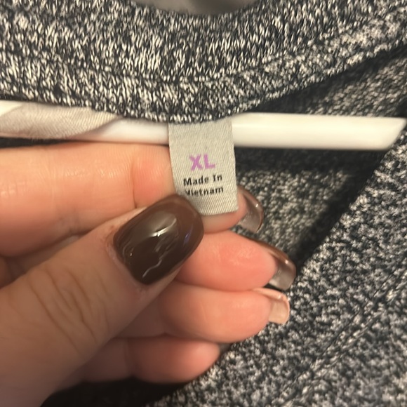 XL Athleta tunic. - Picture 2 of 2